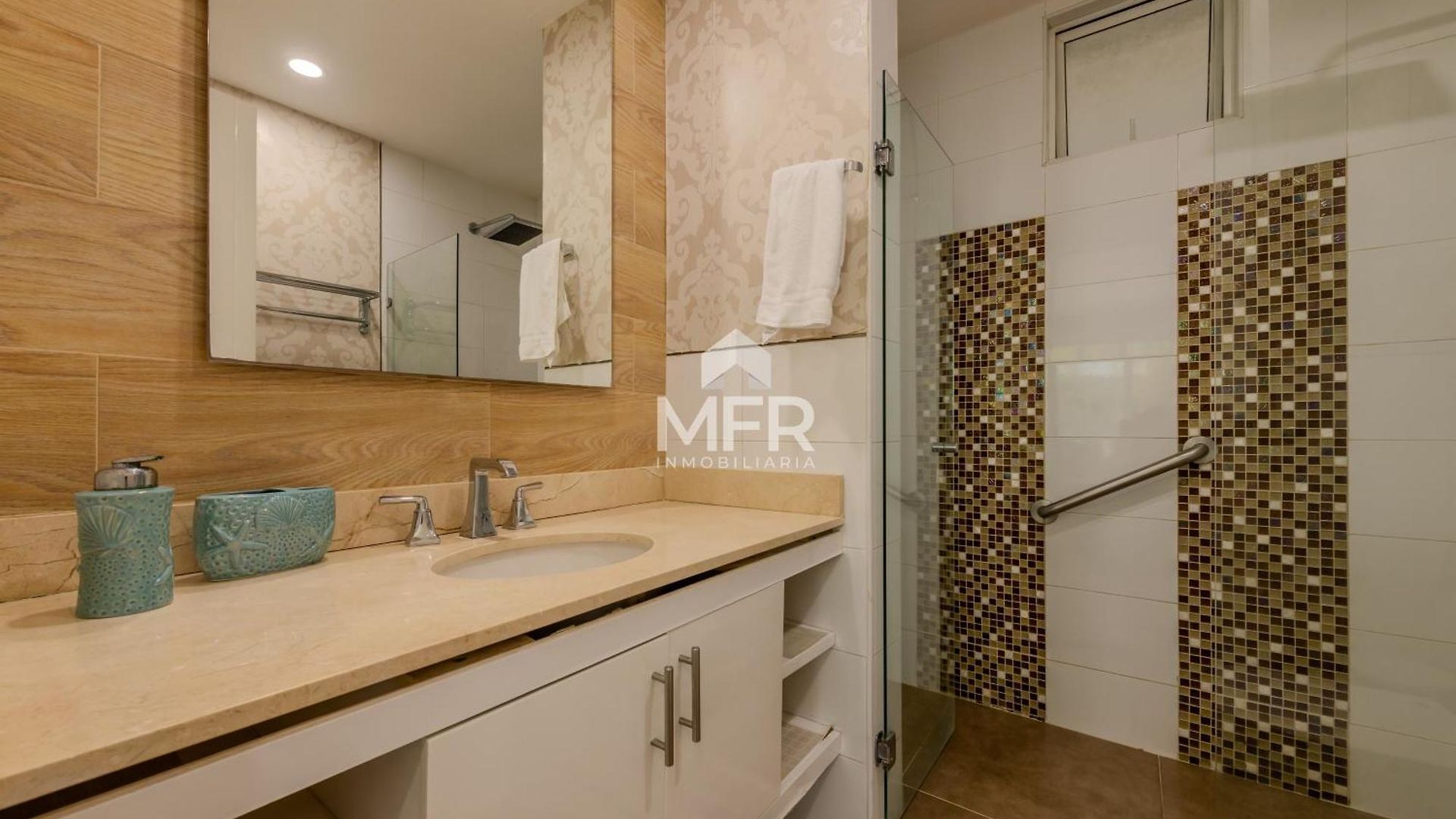 Luxury Beachfront Edificio Morros 3 By Inmobiliaria Mfr